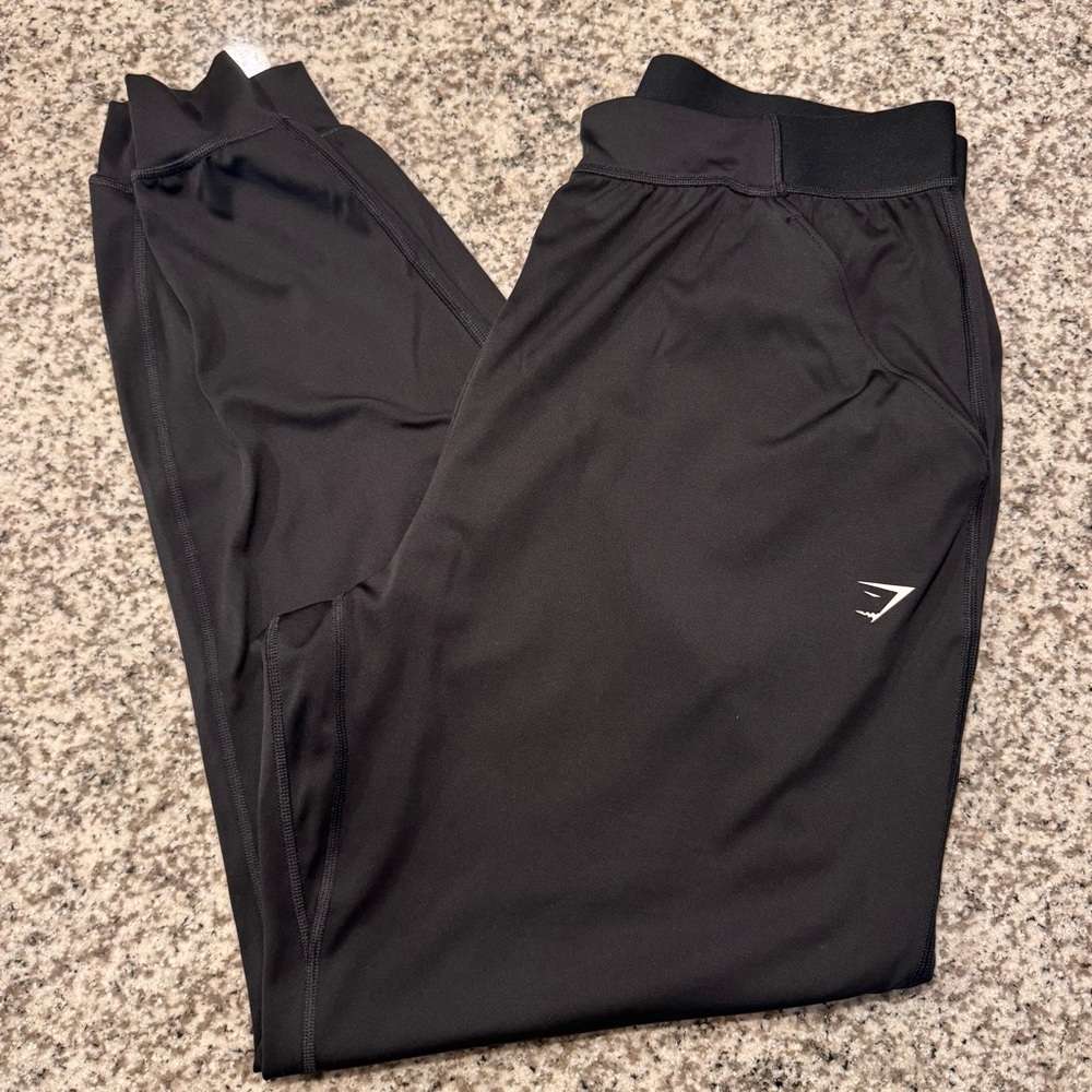 Gymshark Women’s Black Joggers with Pockets Size Large